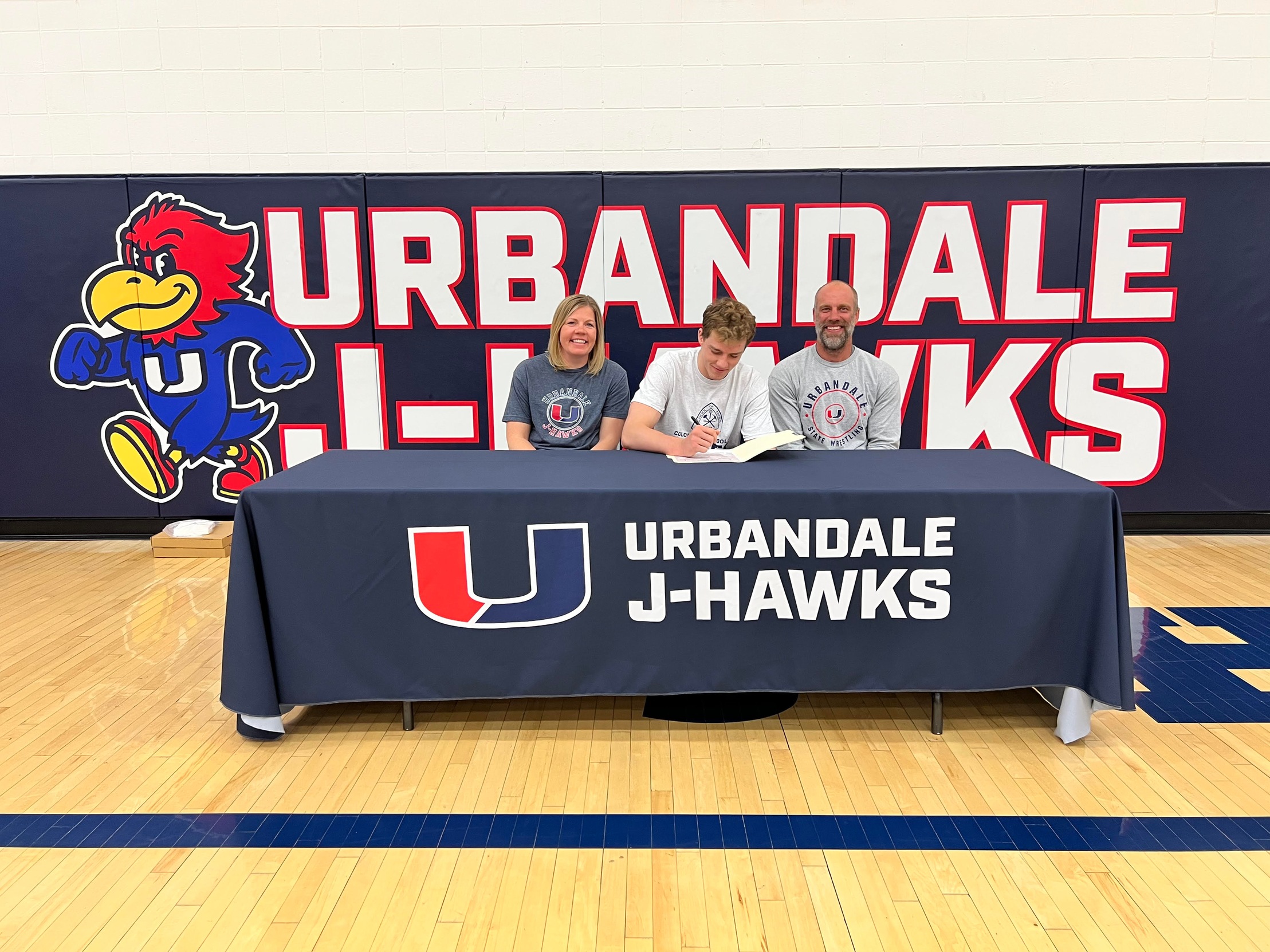 Tigges Signs with Colorado School of Mines