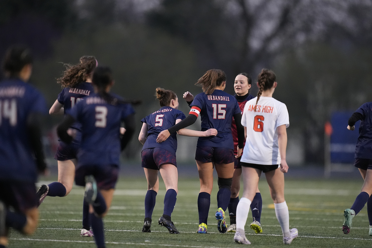 J-Hawks Edge #11 Ames in Defensive Battle, Improve to 3-0